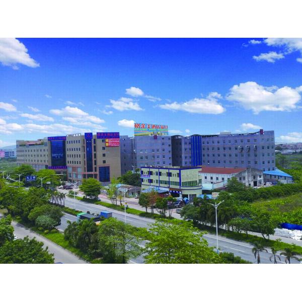 Walnut Color Solid Wood King Bedroom Sets With ISO18001 Certification