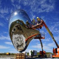 Sculpture en acier inoxydable