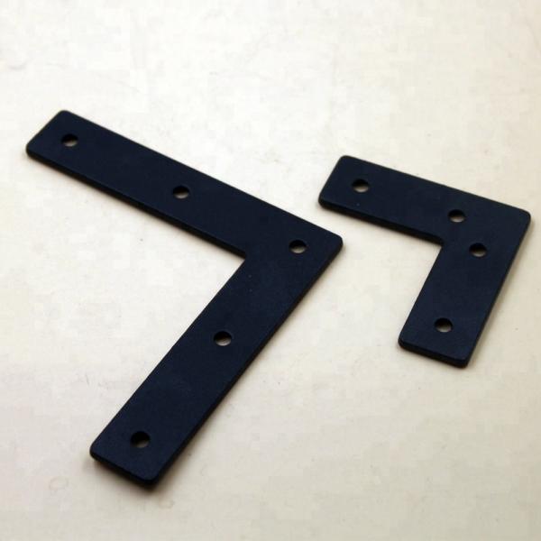 ISO9001 Rohs CE Peças de estampação Metal preto L Forma plana Bracket de montagem para móveis