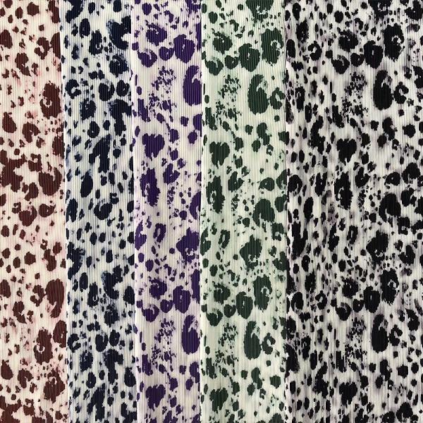 Floral Dots Geometric Print Crepe Woven Fabric Tie Dye 250gsm For Garment