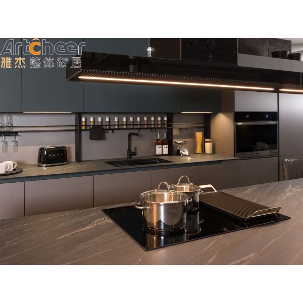 European Style Kitchen Cabinets with Customized Color and Eco-Friendly Material for Modern Kitchens