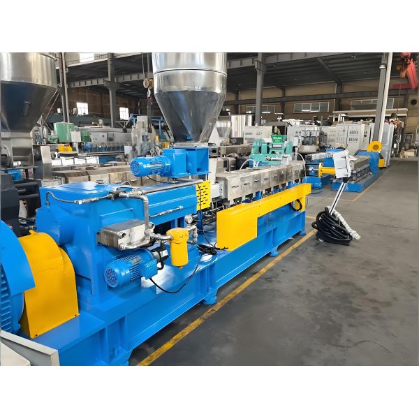 JCD-65D  500-1000kg Two-stage Co-rotating Twin Screw Extruder For Filler Modification
