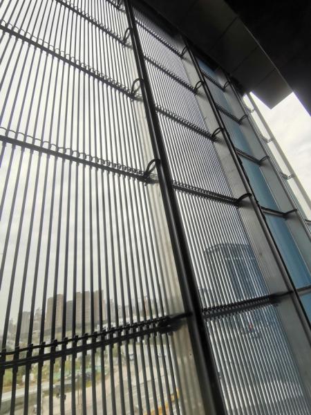 P25 High brightness outdoor waterproof led transparent mesh screen P25 P31.25 LED grid advertising screen
