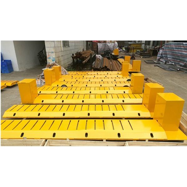 IP67 Q235 Steel Retractable Tire Killer with 40T Loading and 2s Lifting Time for Vehicle Control