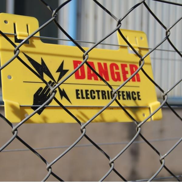 High Voltage Alarm Solar 358 Security Electric Wire Fence Anti Climb Equipment System