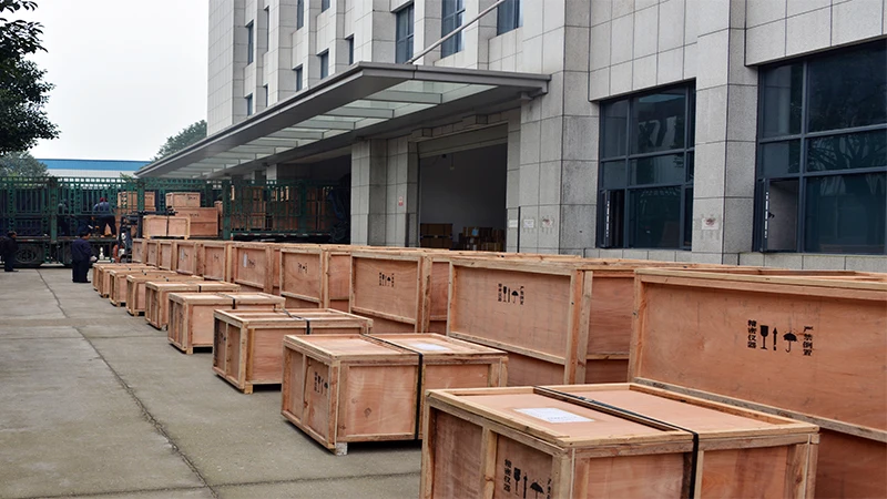 Центрифуга для лабораторных кровосепараторов Цэнс Центрифуга для гематокрита LT53 с вращающимися роторами