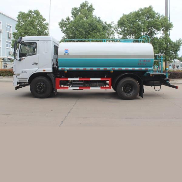 Camion citerne à eau Dongfeng 10-12m³   Camion de pulvérisation  	Citerne à eau