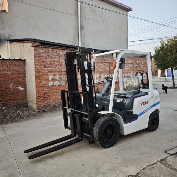 Used TCM 2.5-Ton LPG Forklift Offering 3-Meter Lift Height and Smooth Hydraulic System for Reduced Operating Costs