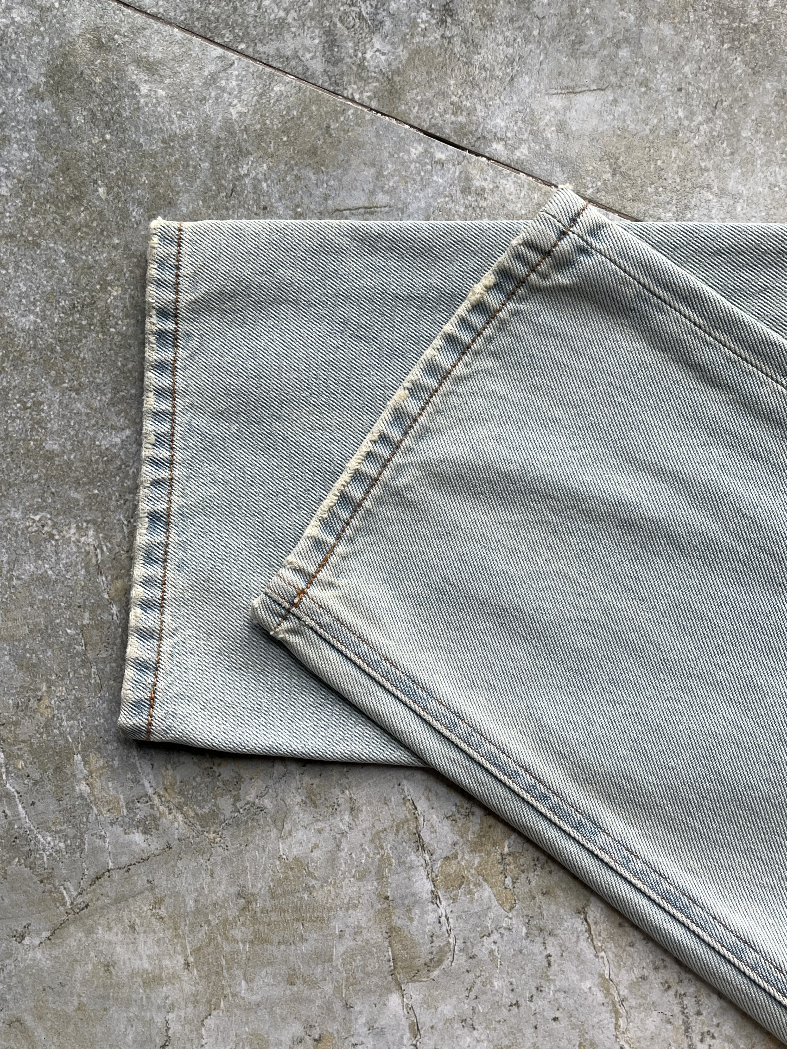 Light Men's Jeans Loose Mid Waist Straight Jeans Vintage Wash