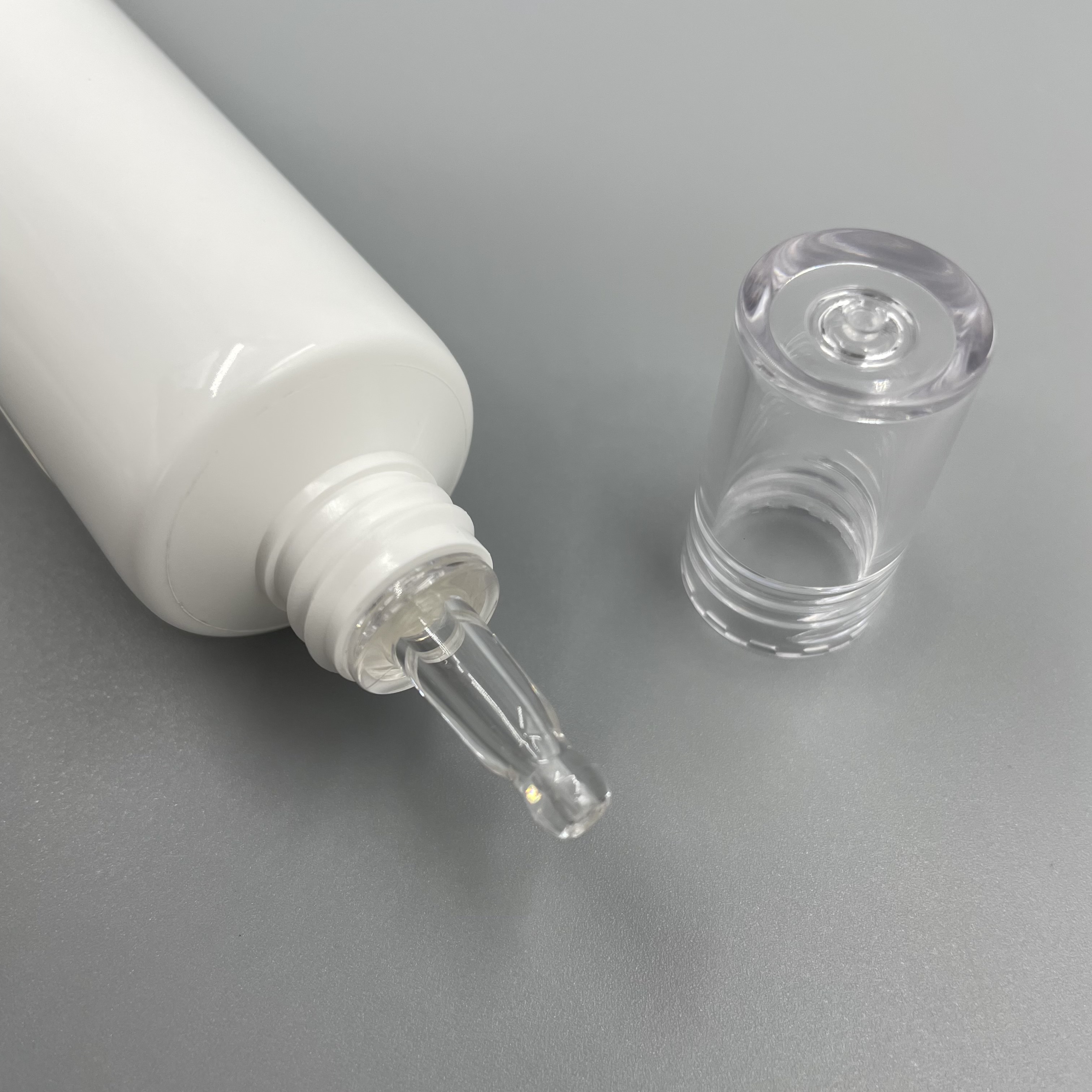 Пустой диаметр емкости 30mm капельницы 35ml 70ml трубки геля глаза сливк с ясной крышкой