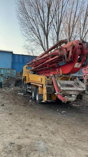 Offre spéciale 2006 Putzmeister 46m pompe à béton pompe hydraulique mobile usagée vente