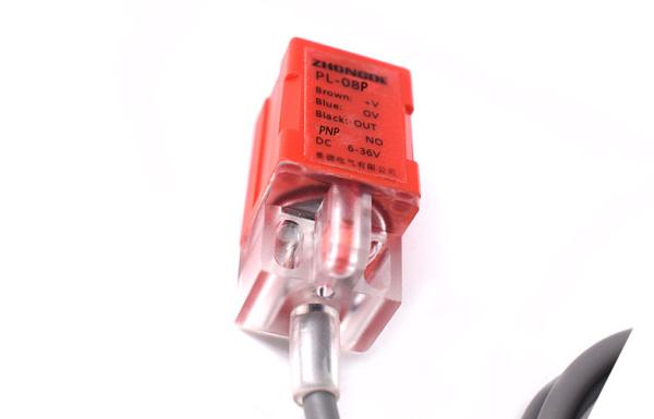 Non Contact PNP Inductive Proximity Switch High Performance High Switching Frequency