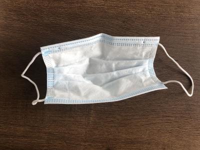 White Disposable 3 Ply Face Mask Two Layers Non Woven Fabric One Layer Fused Spray Fabric