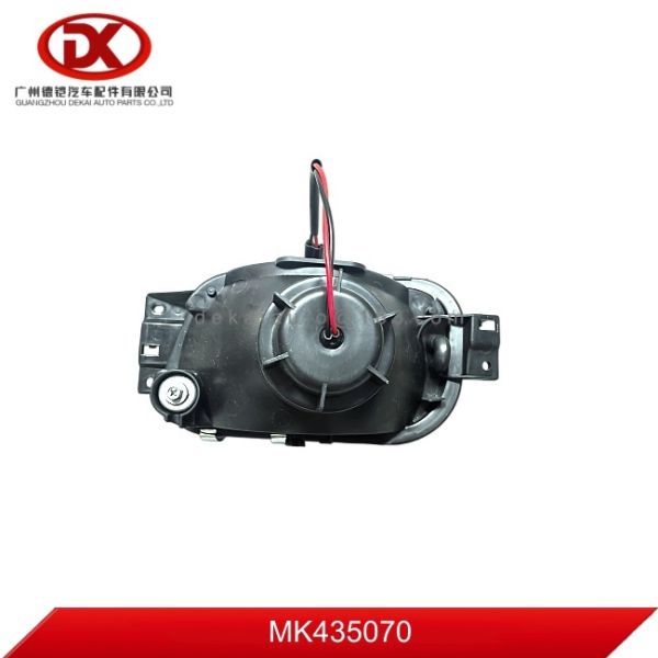 Right Fog Lamp Suitable for MITSUBISHI E-3/4 MK435070