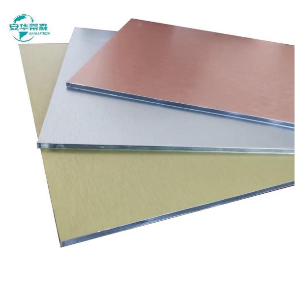 Panneau composite en aluminium brossé de 3 mm 2440 mm Gloss Design de façade esthétique