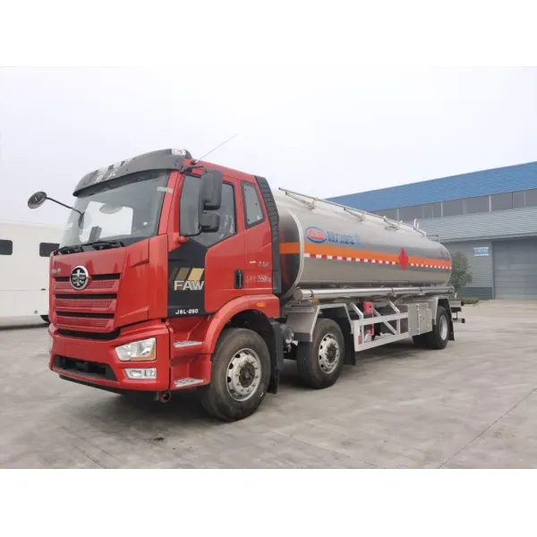 Heavy-Duty 18000L Fuel Tank Truck for Crude Oil Transportation