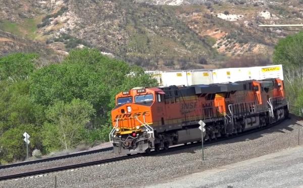 China To Sweden Ireland International Rail Freight Door To Door Shipping Service