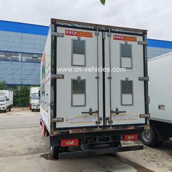 Foton 4X2 Day Old Chick Transport Truck , Small Refrigerated Box Truck
