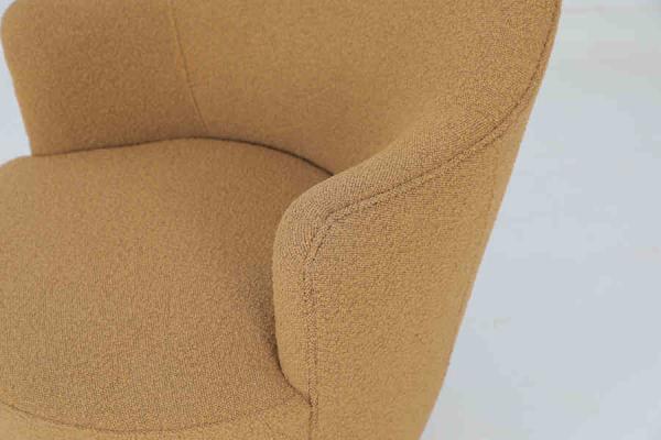 Luxury Modern Upholstered Lounge Chair Customized