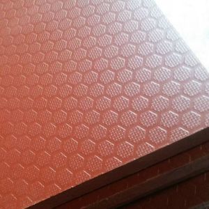 1220x2440mm 1250x2500mm Film Faced Plywood Moisture Resistant Non Slip Plywood