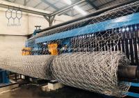 Servo-moteur contrôlée machine de tissage de gabions pour la longueur de torsion réglable