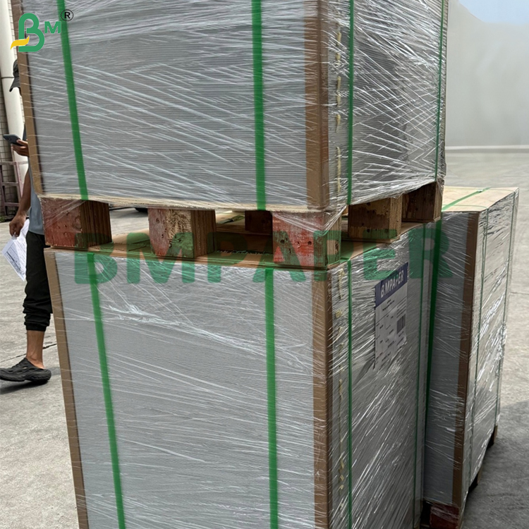 310gsm Linen Finish Playing Cardstock Paper 642 x 452mm Durable Black Core