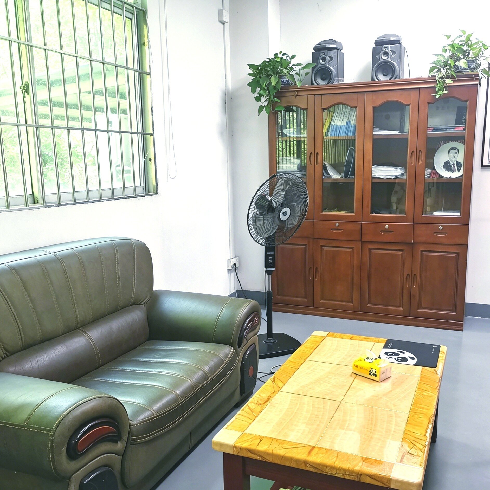 Shenzhen Rongxingfa Lithium Technology Co., Ltd.