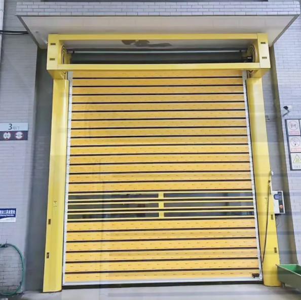 Puerta espiral transparente de aluminio de alta velocidad con control PLC La combinación perfecta de seguridad y eficiencia