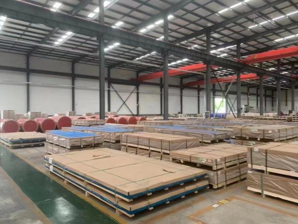 Durable Custom Cold Rolled Sheet with Non-oiled Surface and Thickness Range of 0.5-1.0mm