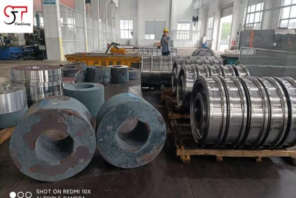 42CrNiMo C45 Flanges de acero forjado pulido en forja abierta OEM