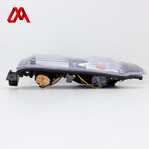 Feu de position avant gauche pour ISUZU ELF (à partir de 2003) – IZUMI Auto Parts | 8-98010-892-0