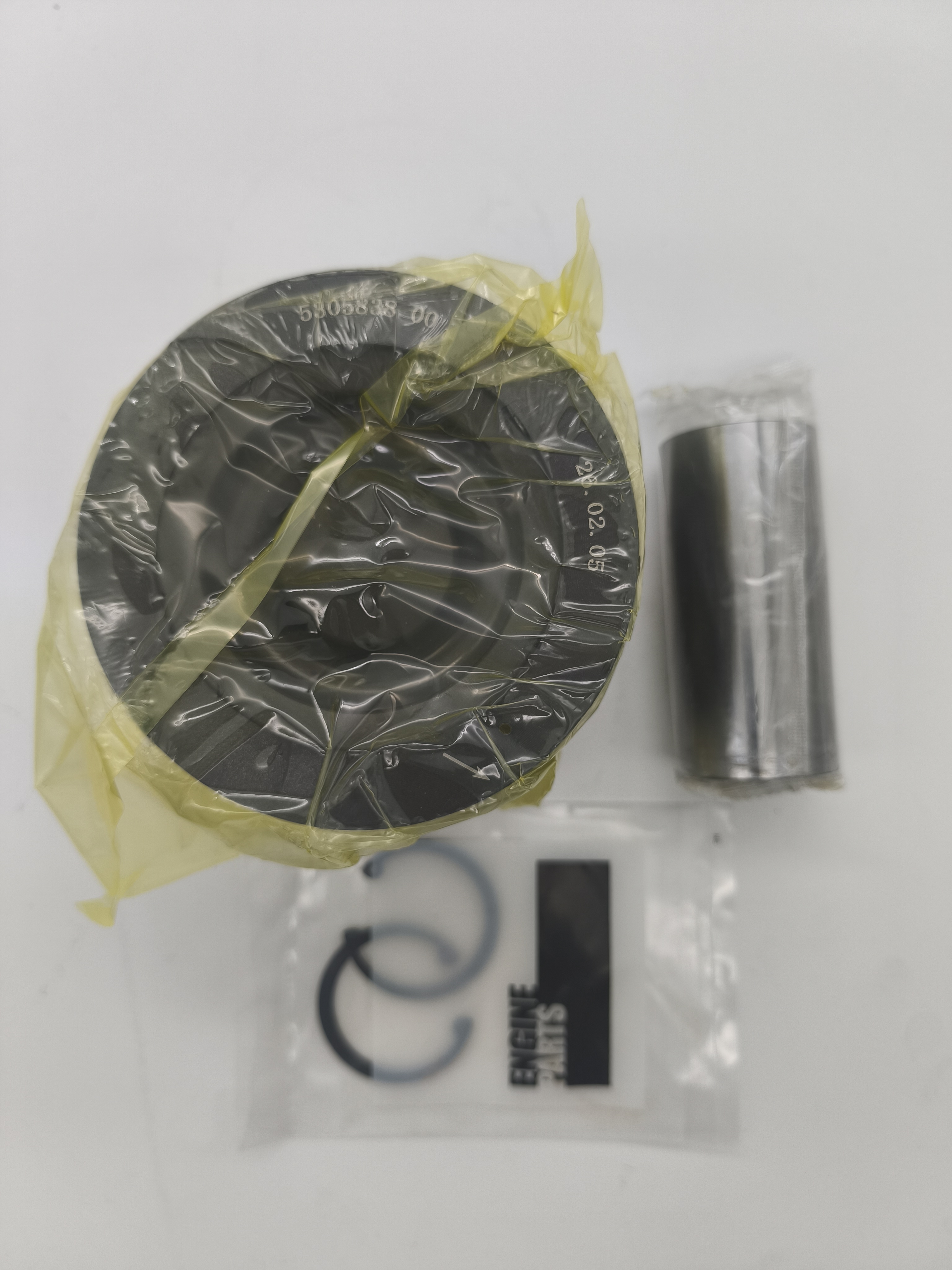Original Brand New Engine Parts 4376537 Piston for 6CT8.3/C8.3/ISC8.3/QSC8.3/ISL8.9/ISL9/ QSL8.9/QSL9