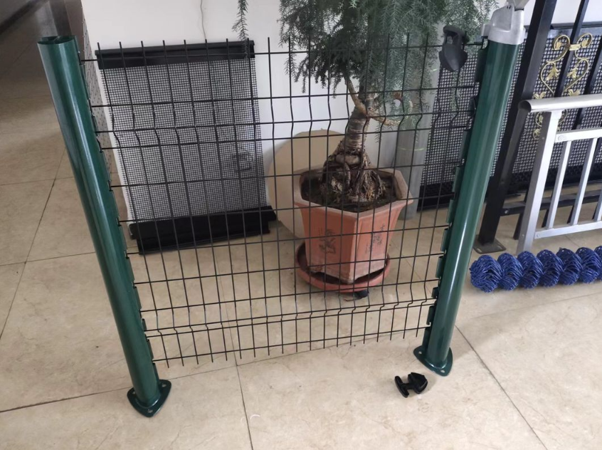 3D Security Fence Panel with V Bend Design for Anti Climb Protection and Custom Sizes
