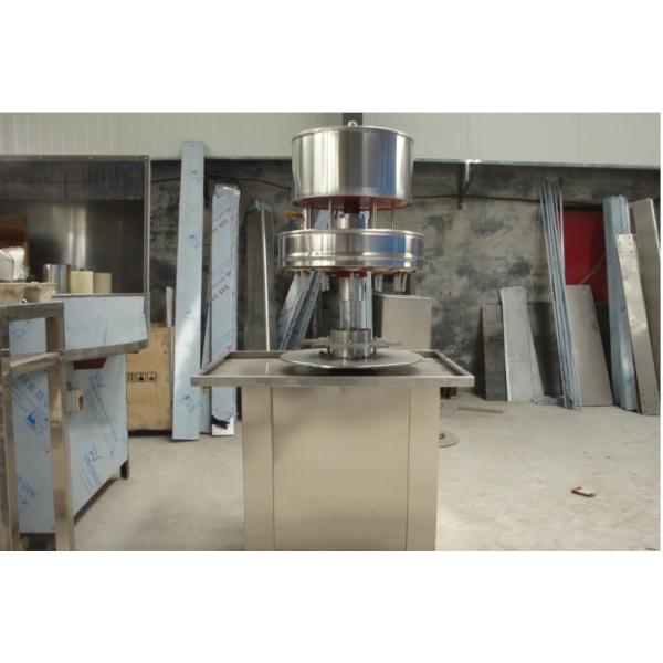 Полуавтоматическая машина для заполнения бутылок с водой 1500b / h для постоянной производительности