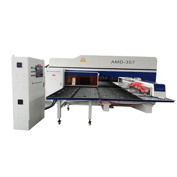 High Speed CNC Hydraulic Punching Machine For Sheet Metal 3 - 4 Control Axis