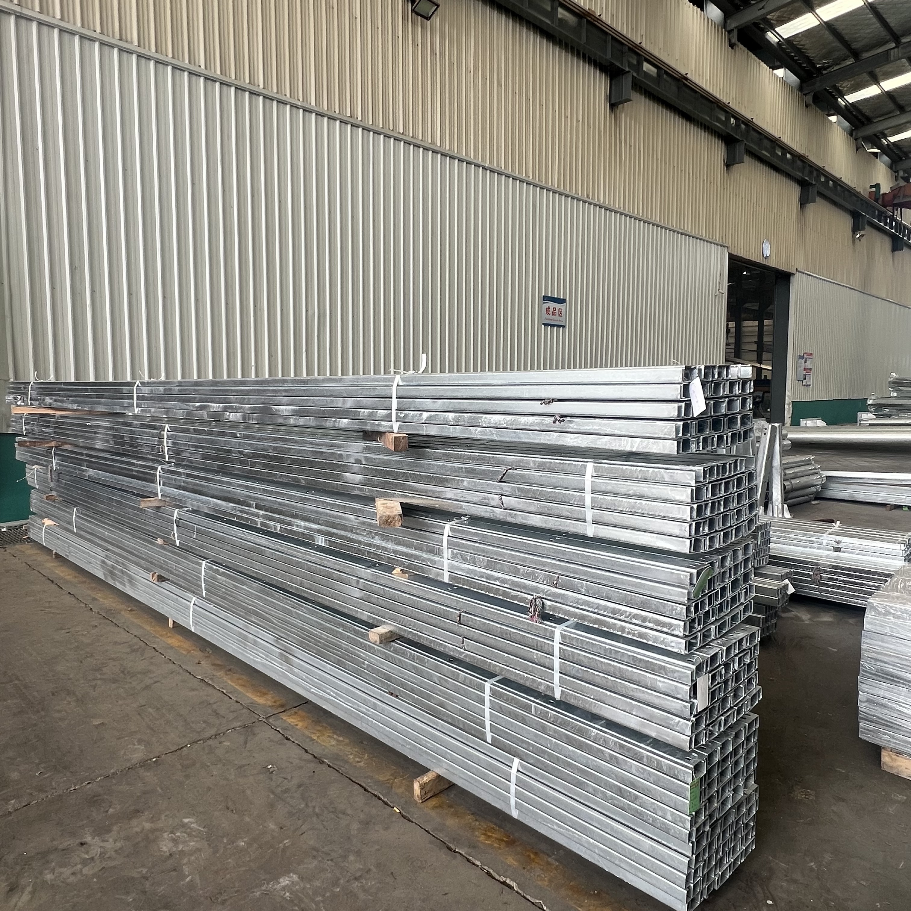 Galvanized Lipped Formed Steel Channel Custom Light Steel Galvanised C Section Purlins