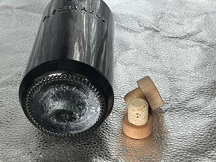 Garrafa de vidro preto mate de 750 ml para vinho conforme as exigências específicas dos clientes