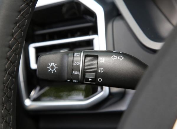 Combustível diesel 4WD Elite Tipo de eixo padrão JAC Hunter 2.0t