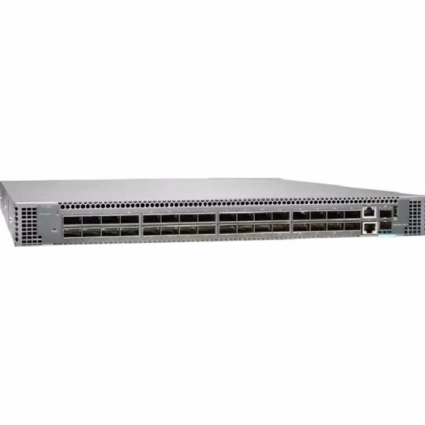 Opérations réseau rationalisées 32 Port QFX5120-32C-AFI Commutateur réseau personnalisé avec fonction QoS