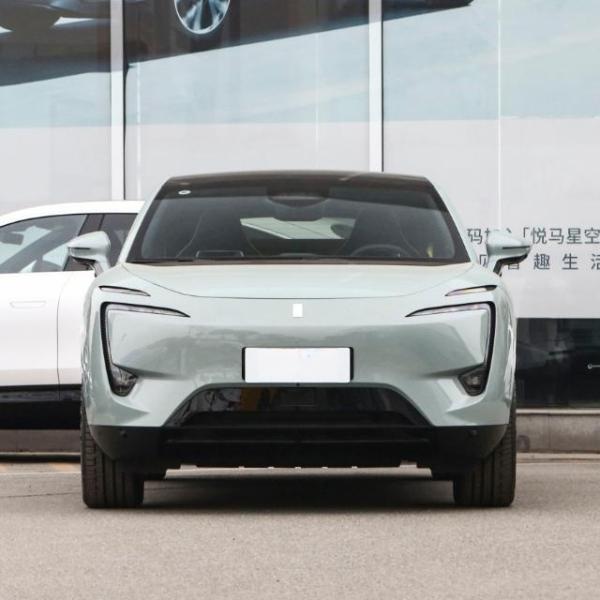 2022 Avatr 11 Long-Life Dual Motor Car Curb Weight 2280kg Endurance 555km Four Seater