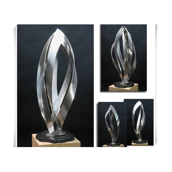 Отделка скульптуры 100км нержавеющей стали парка сада почищенная щеткой высотой