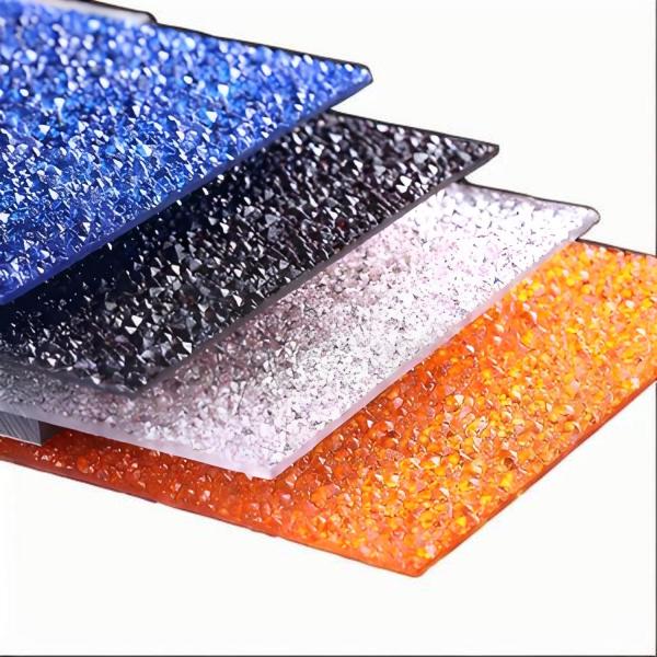 Противоультрафиолетовый 250 X Стекло Устойчивость к ударам Алмазный рельефный поликарбонатный лист 80% светопередача