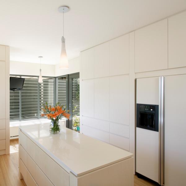 Solid Wood Veneer Kitchen Cabinet Modern Custom Creamy White