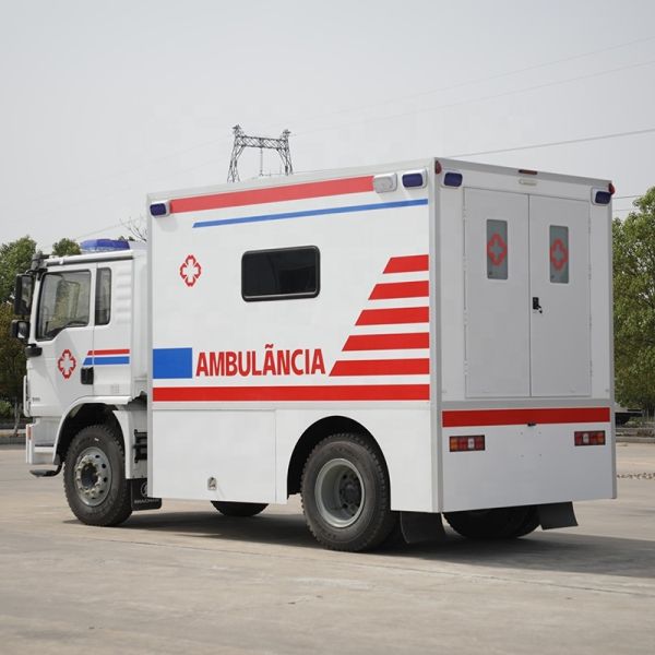 Hospital Transit Medical Clinic Truck Small Ambulance Vehicle SHACMAN L3000 Left Hand Hospital Ambulance