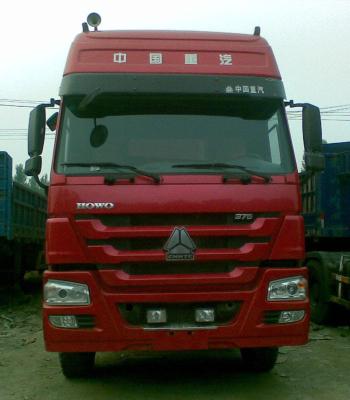 Caminhão SINOTRUK HOWO LHD 4X2 Euro2 380HP ZZ4187S3511V do trator