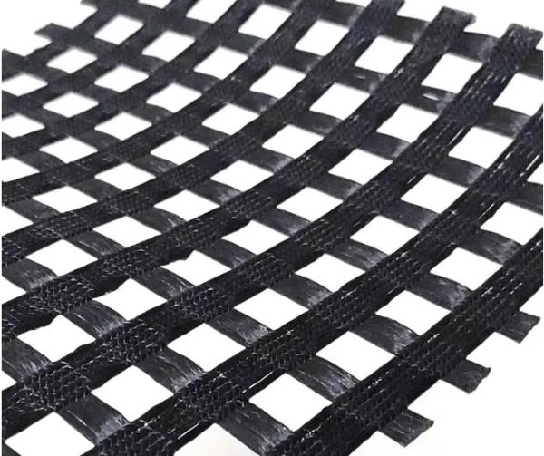 120-120KN/M 5.2x100M Polyester Geogrid For Reinforce Roads Base And Pavements