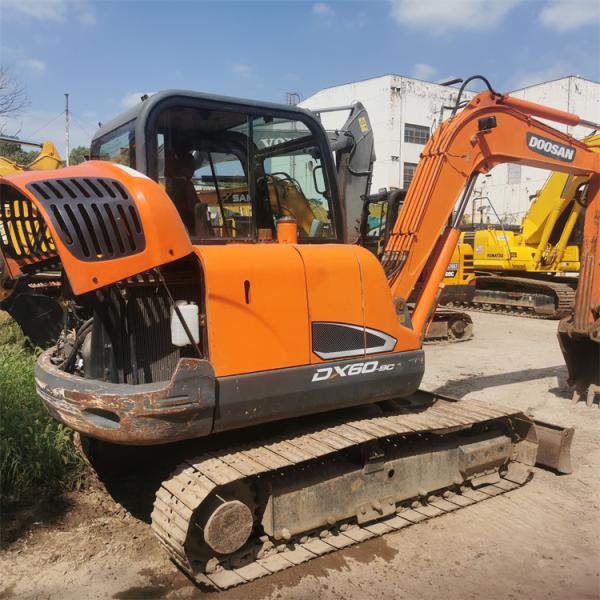 Original Hydraulic Pump Mini Used Doosan DX60 Excavator in Shanghai Made in Korea
