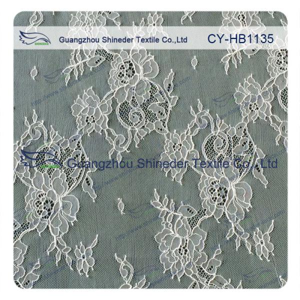 Little Guipure Flower Chantilly Lace Bridal Gown , Scalloped Lace Trim