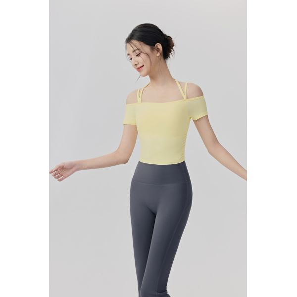 Off Shoulder Short Sleeve Yoga Top with Double Strap Design, Soft Breathable Fabric in Light Pink for Workout and Fitness