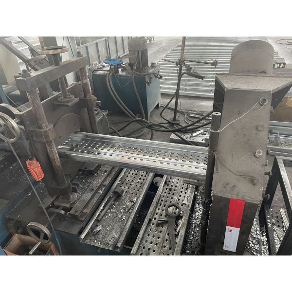 Galvanized Steel Scaffolding Plank Springboard Corrosion Resistant Customizable Size
